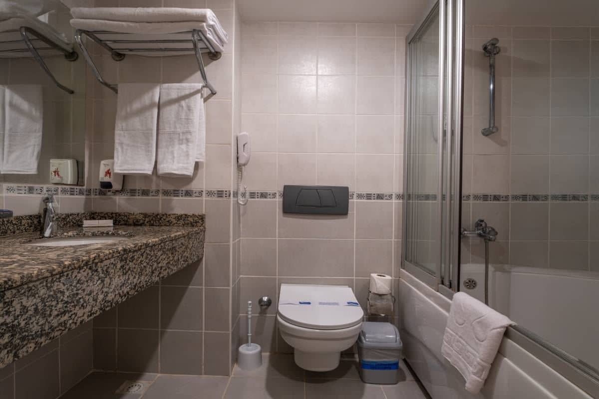 rooms-standard-room