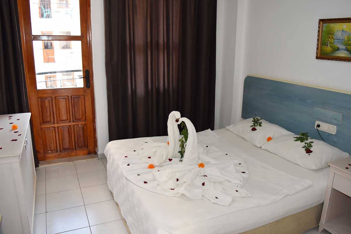 rooms-standard-room