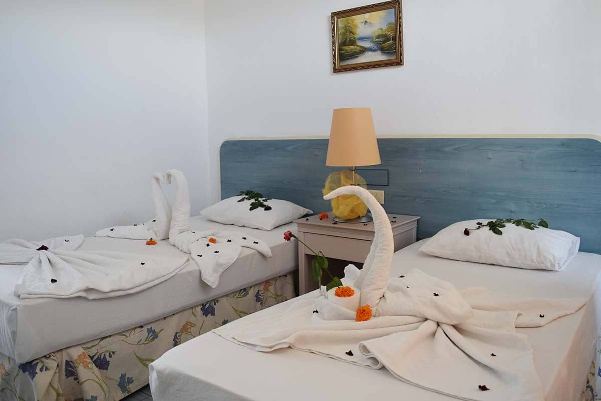 rooms-standard-room
