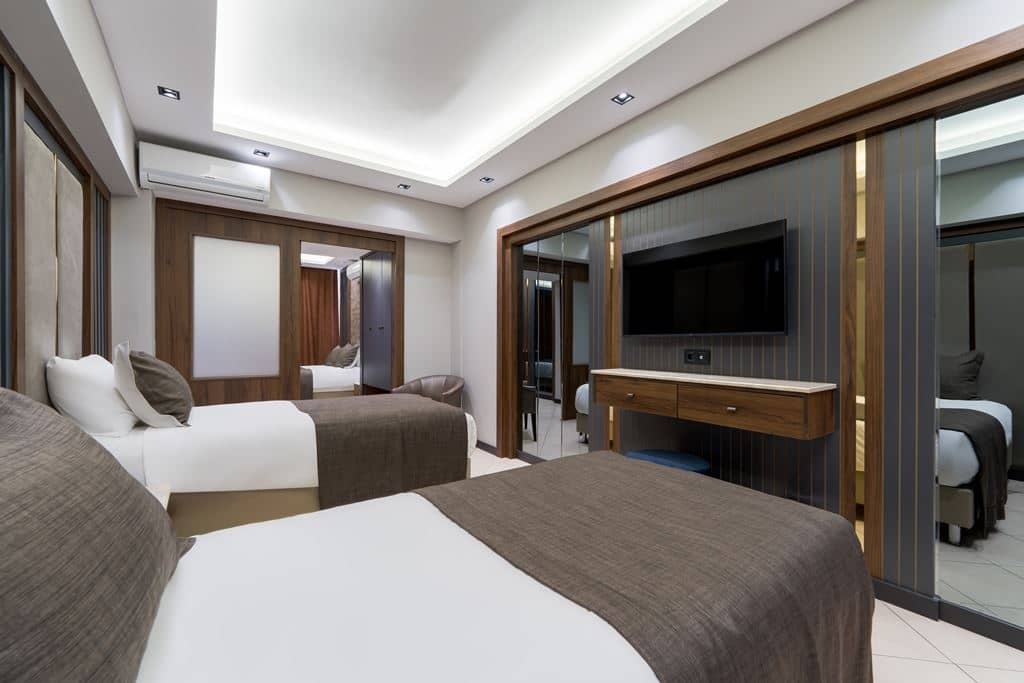 rooms-family-comfort-room