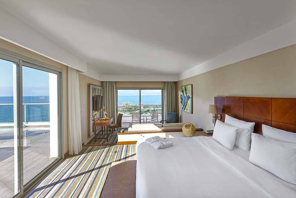 rooms-standard-terrace-suite-room