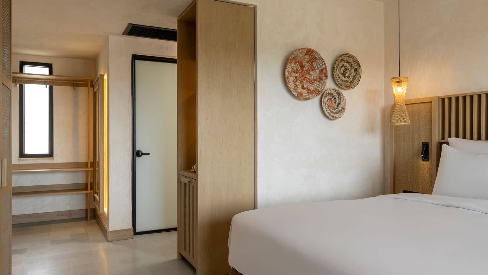 rooms-deluxe-room