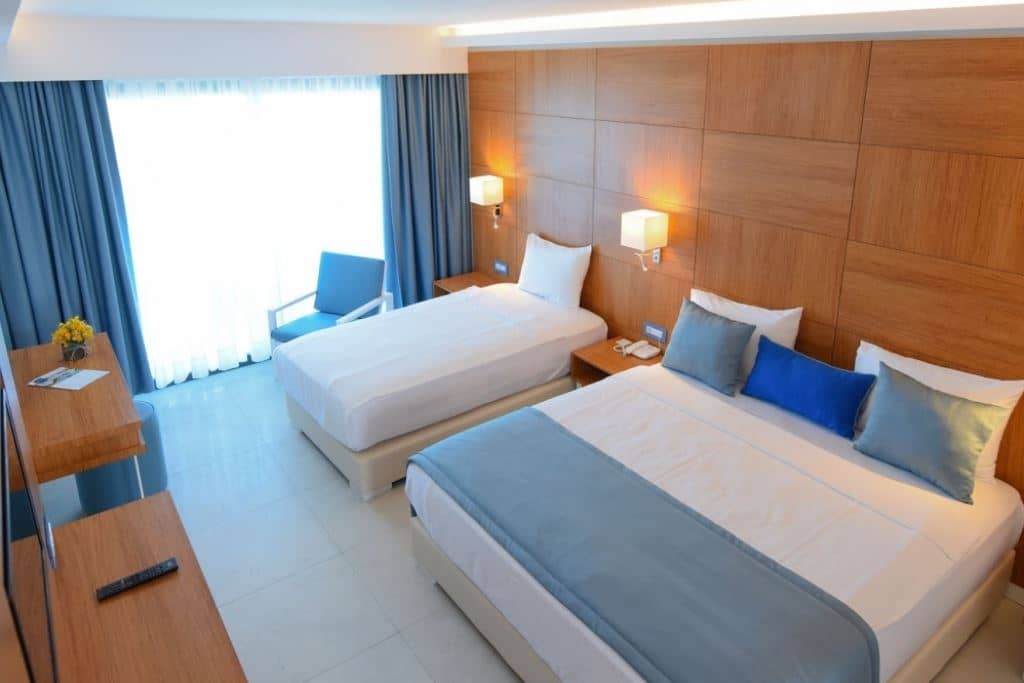 rooms-standart-large-garden-view