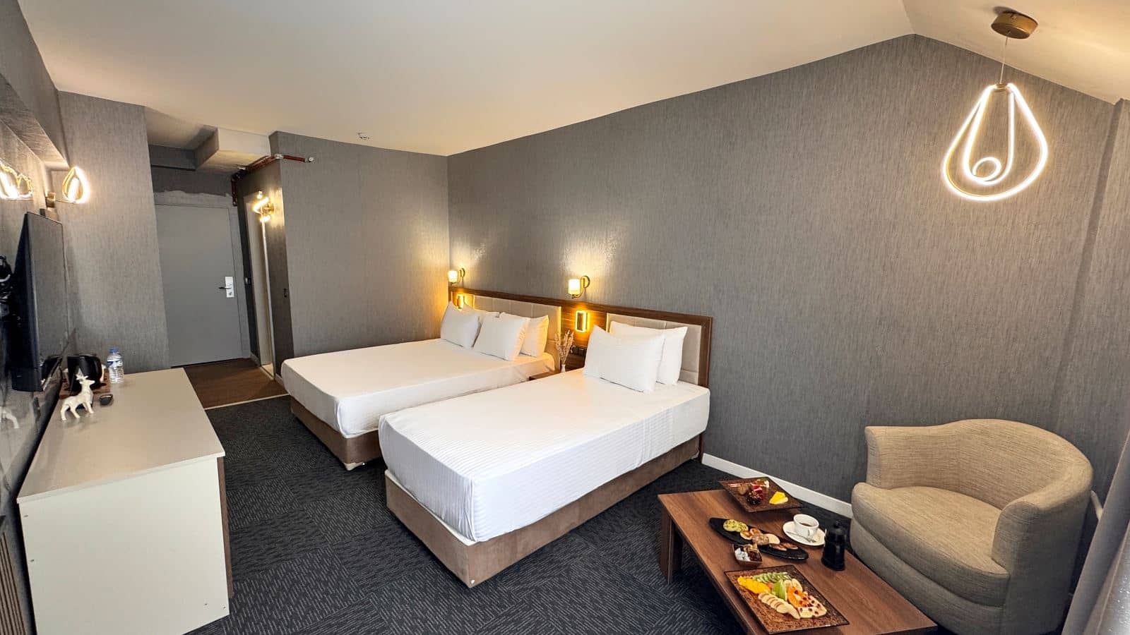 rooms-standard-room