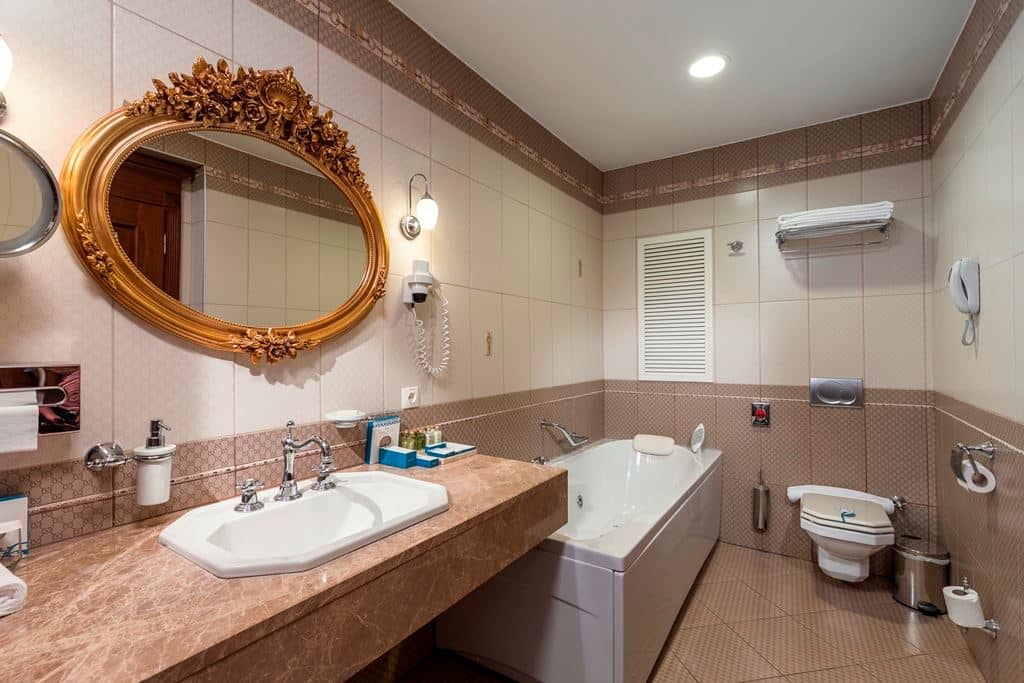 rooms-suite-room