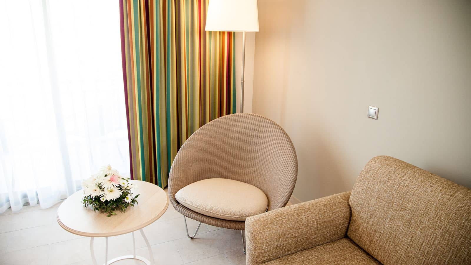 rooms-suite-room