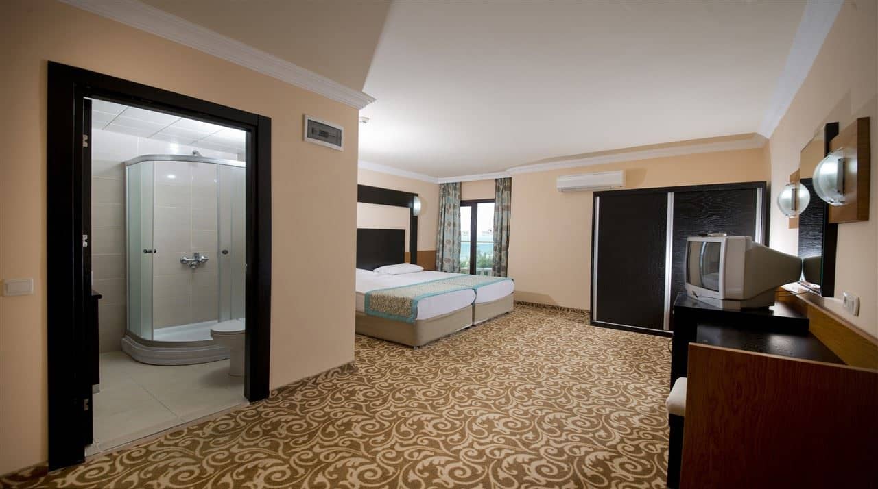 rooms-family-room