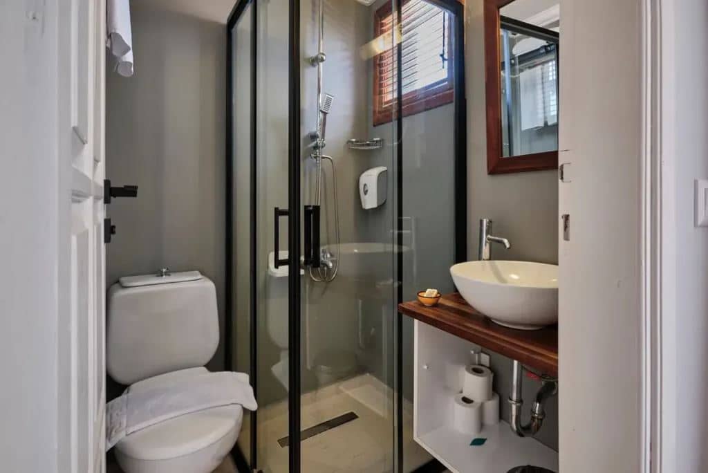 rooms-comfort-room