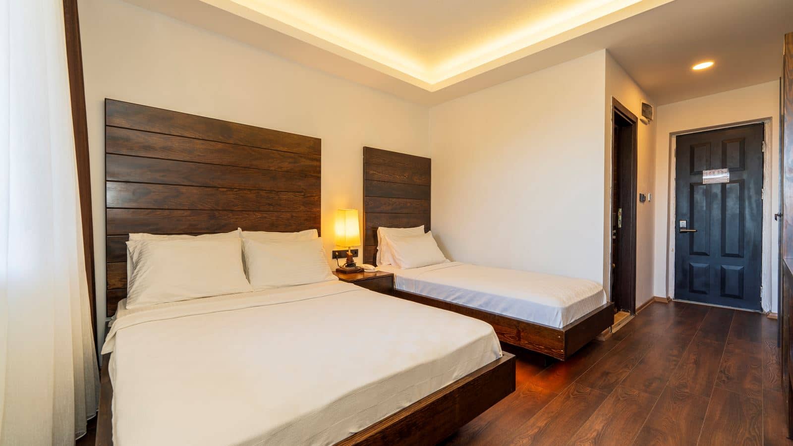 rooms-standard-room