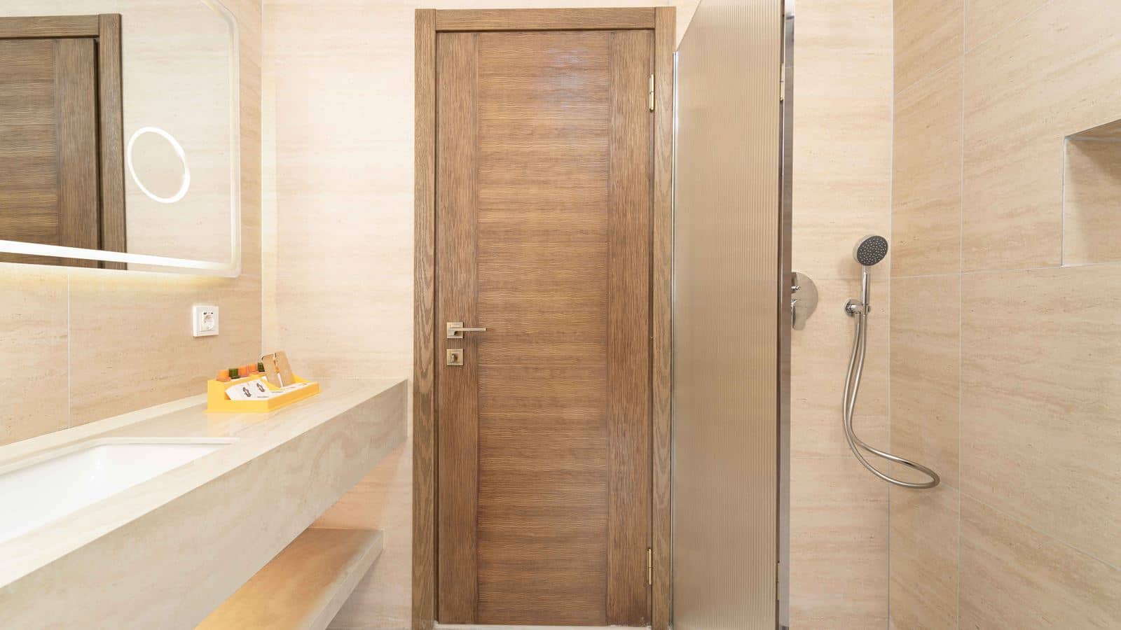 rooms-standard-room