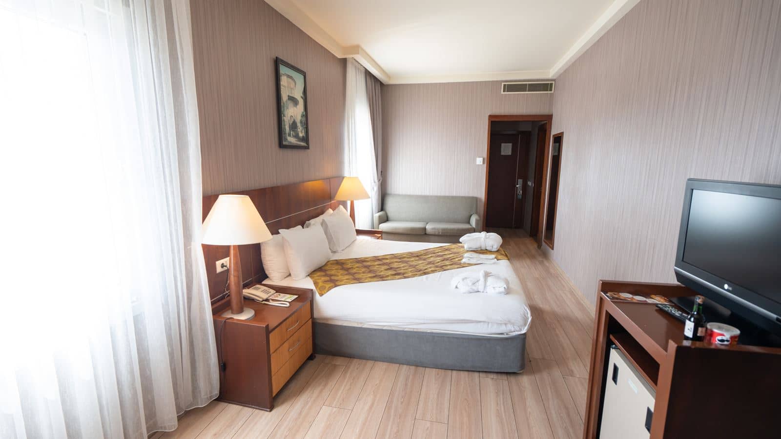 rooms-standard-room