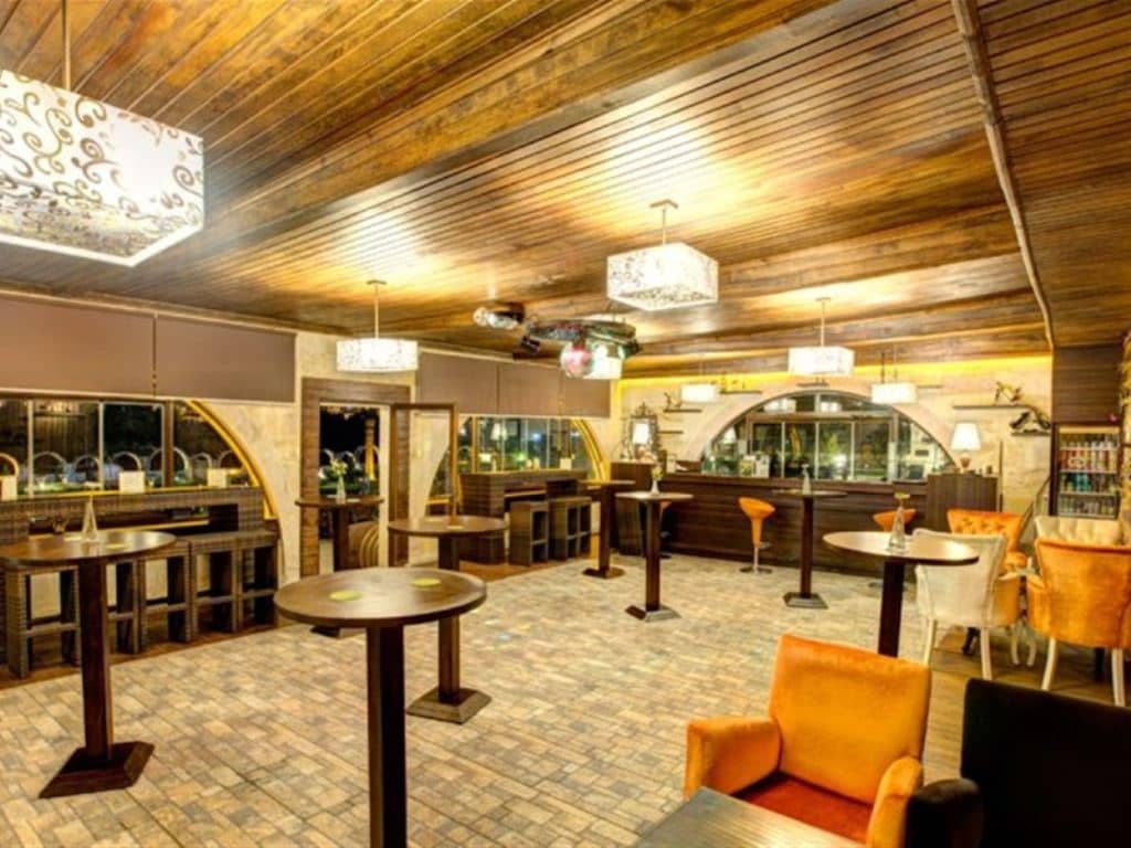 bars-lobby-bar