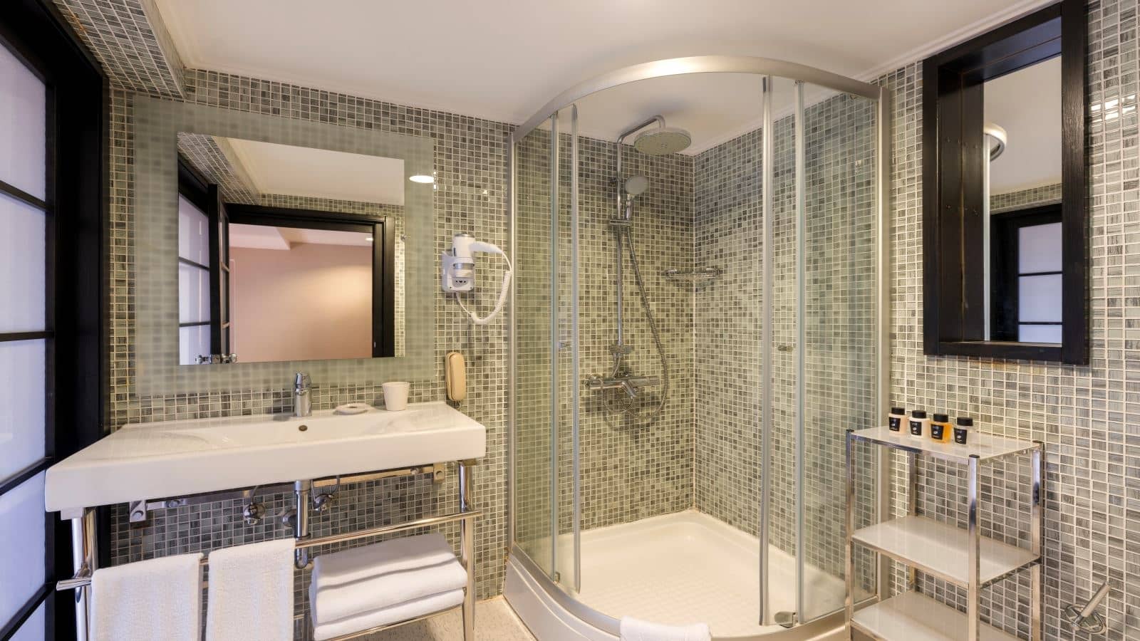 rooms-family-room