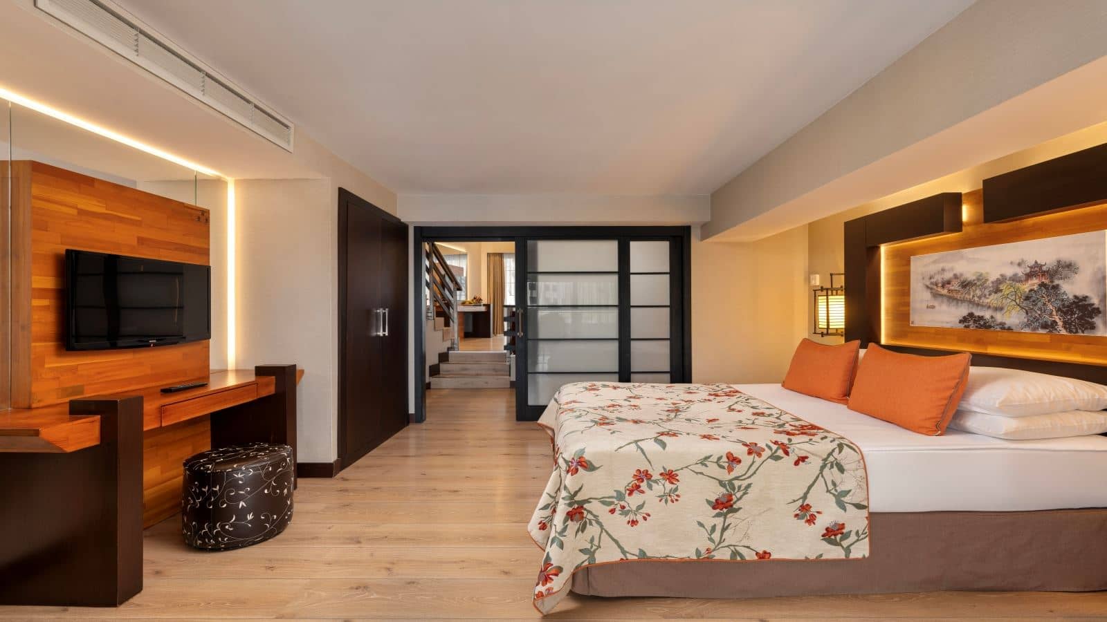 rooms-family-room