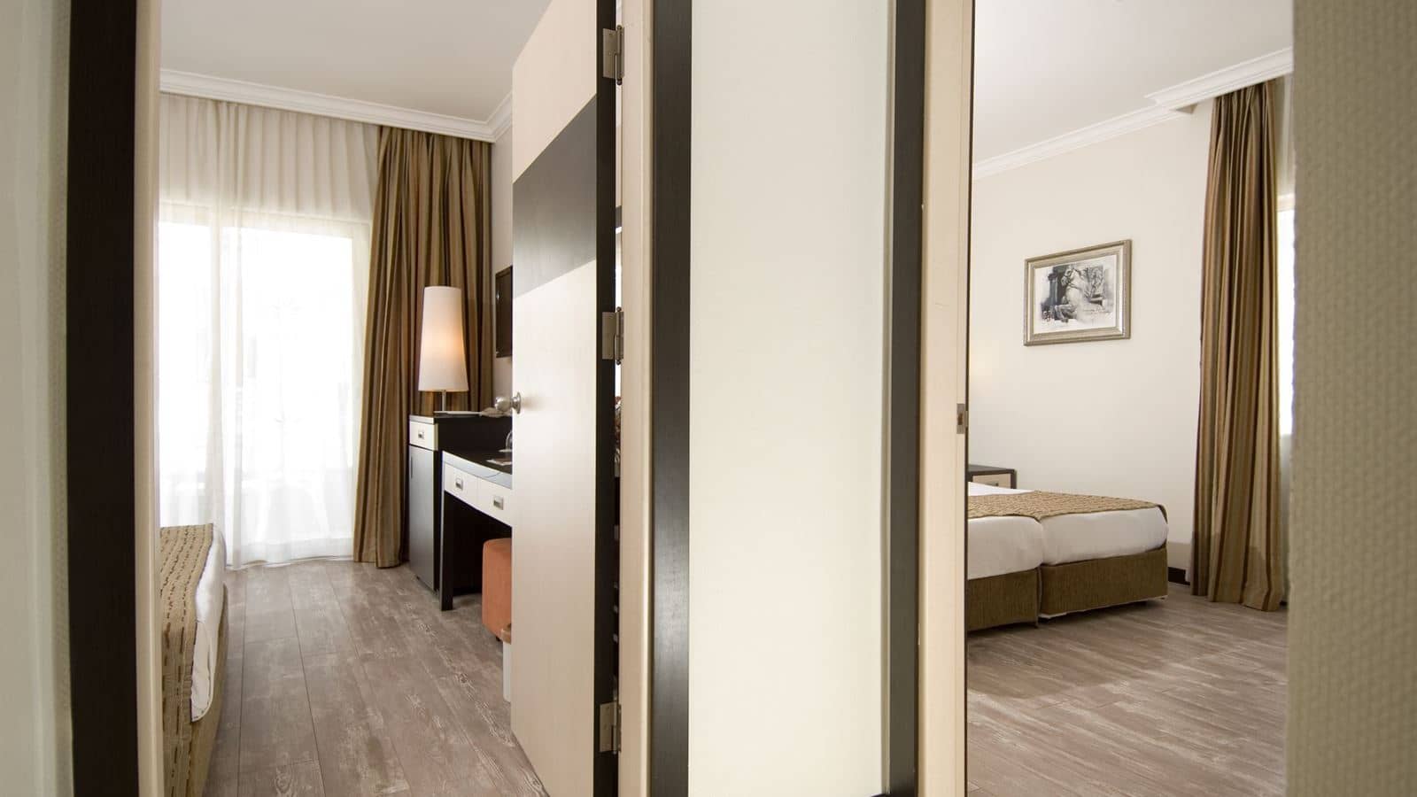 rooms-family-room