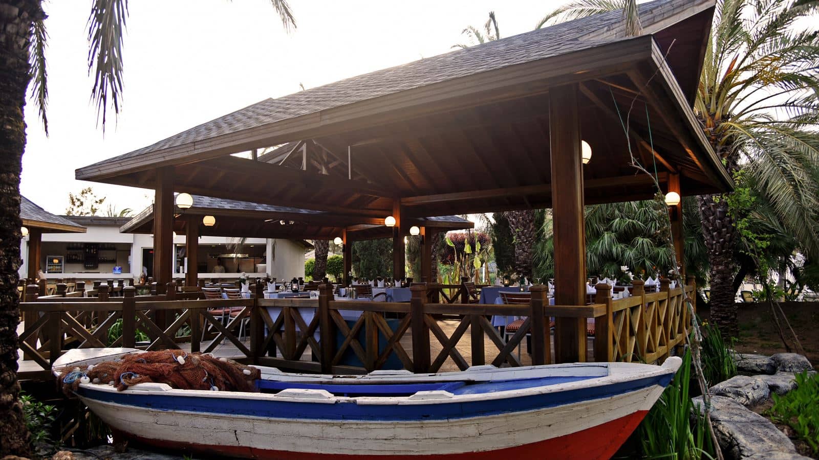 restaurants-deep-sea-fish