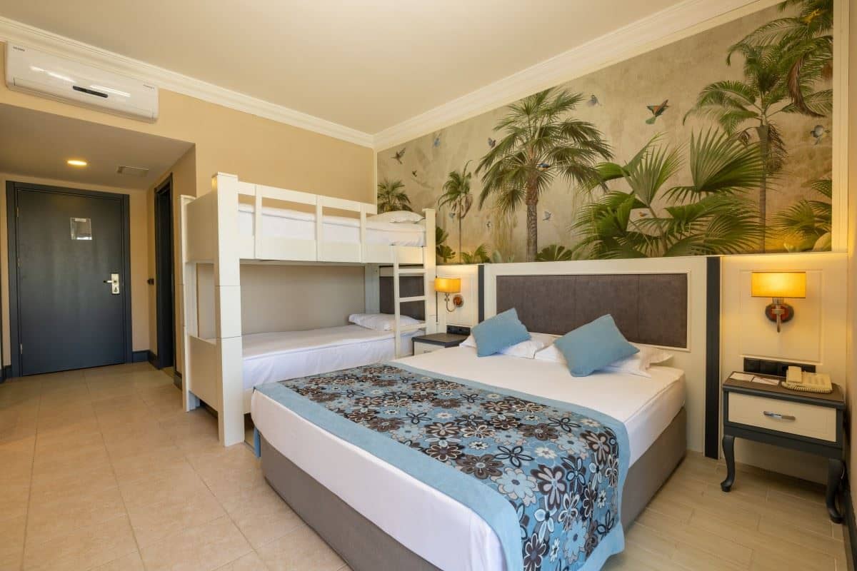 rooms-standard-room-land-view-with-bunkbed
