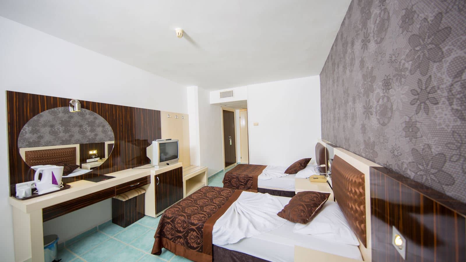 rooms-standard-room