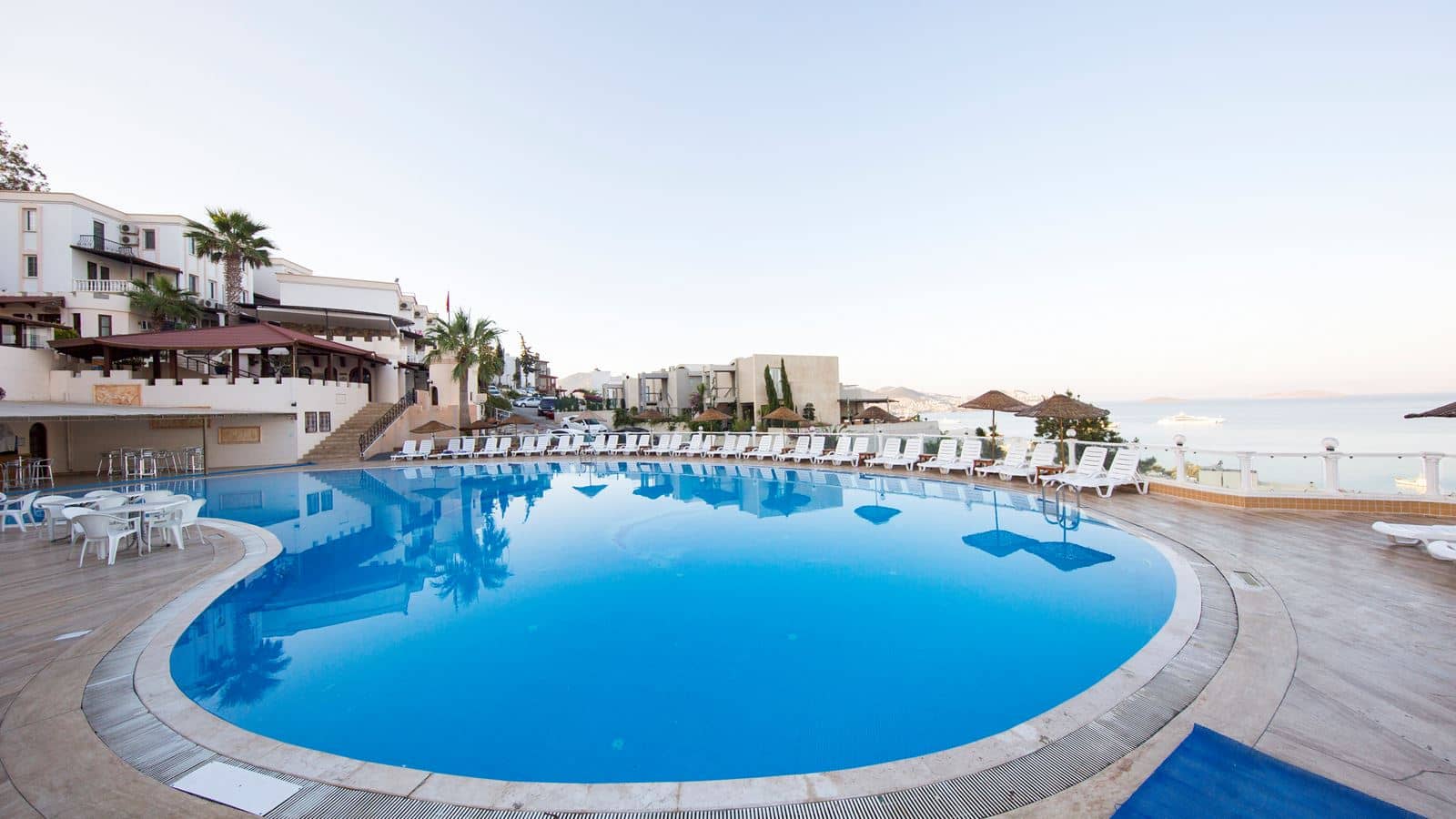 pools-outdoor-pool