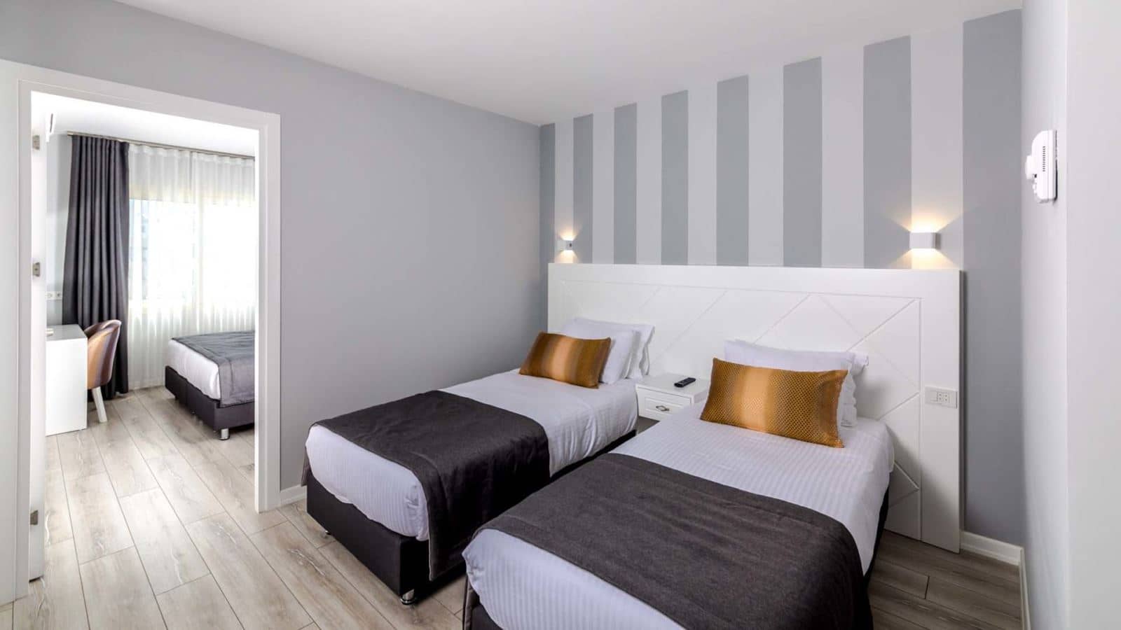 rooms-family-room