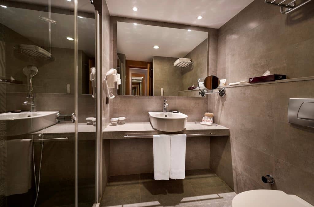 rooms-family-room
