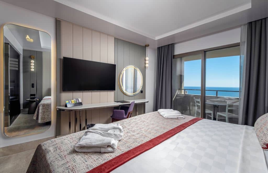 rooms-standard-room-land-view