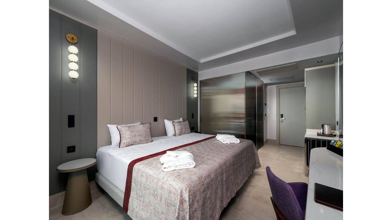 rooms-standard-room-land-view