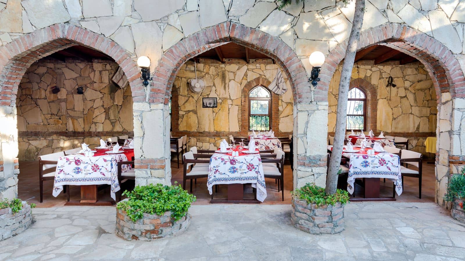 restaurants-agora