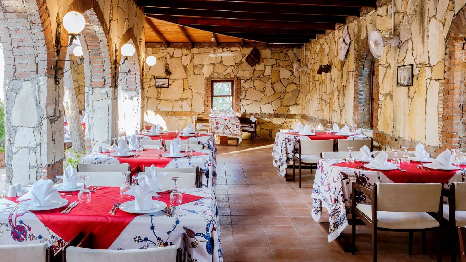 restaurants-agora