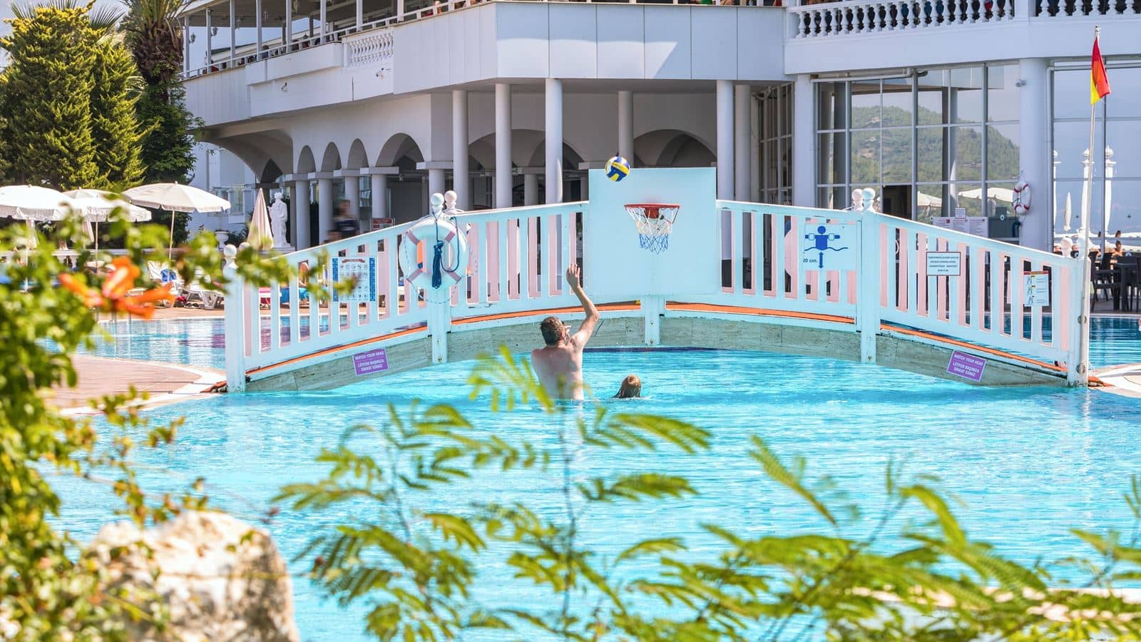 pools-outdoor-pool