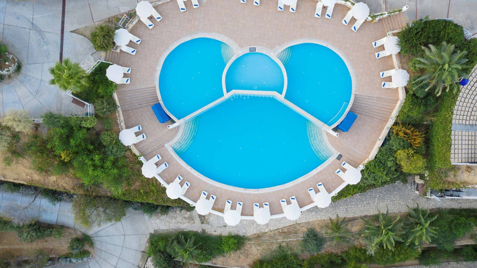 pools-outdoor-pool