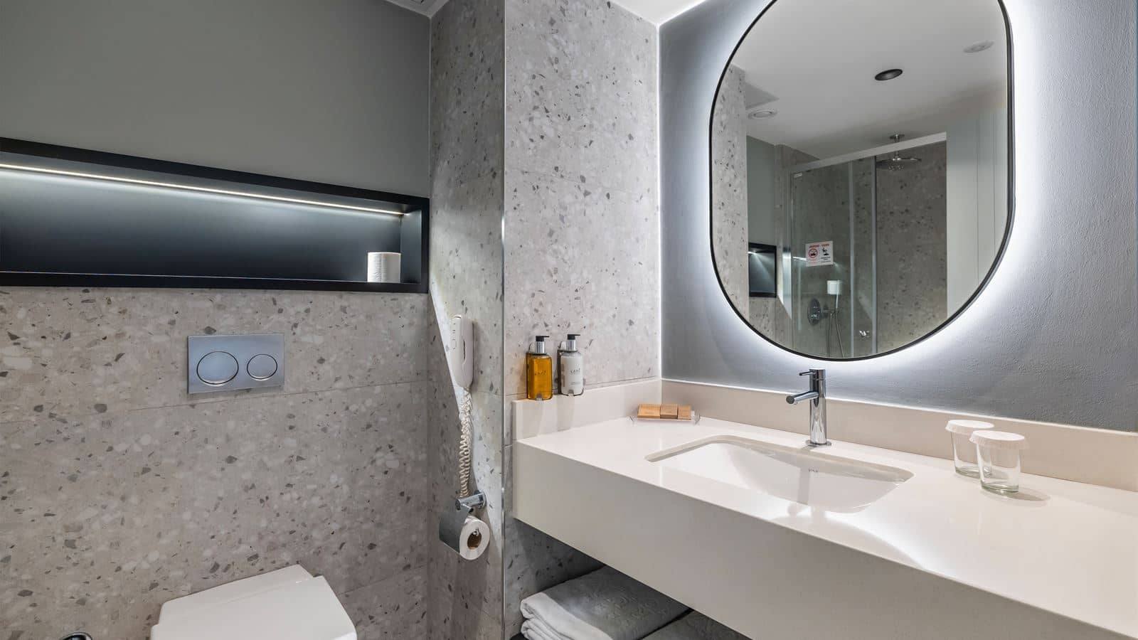 rooms-standard-land-view
