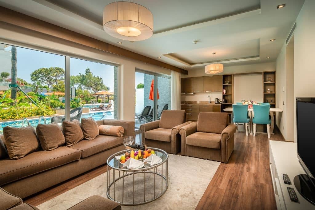 rooms-pool-house-villa