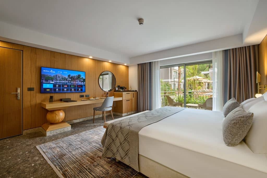 rooms-comfort-lake-house