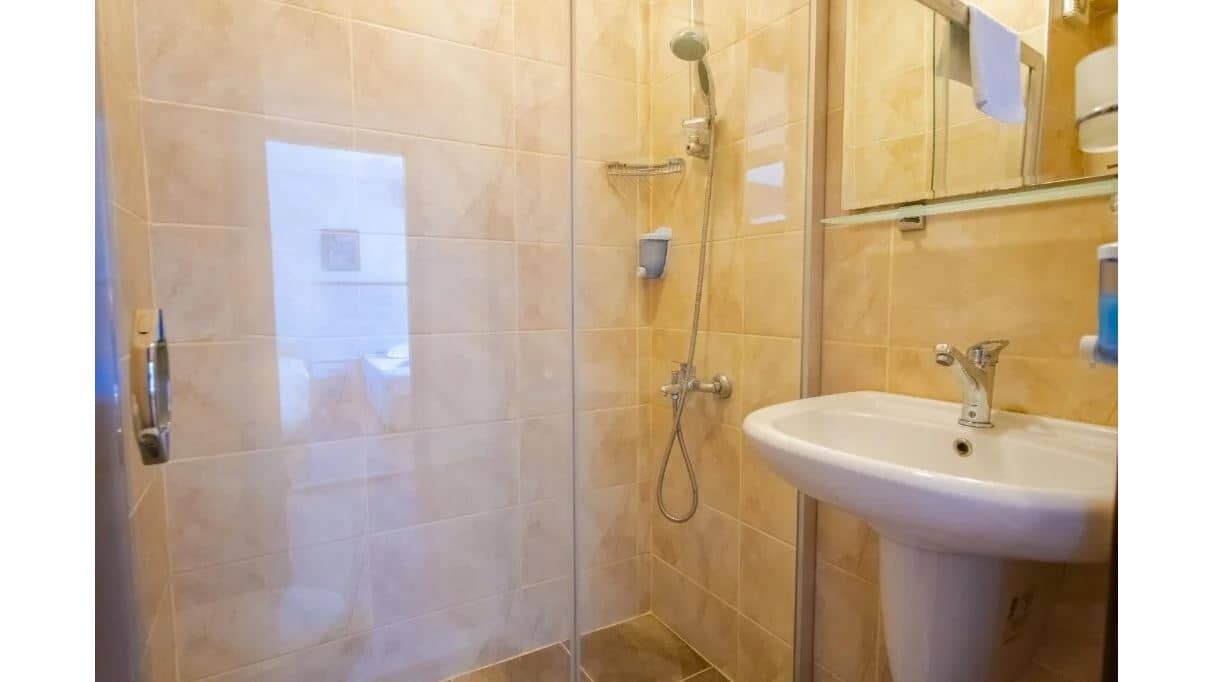 rooms-family-room