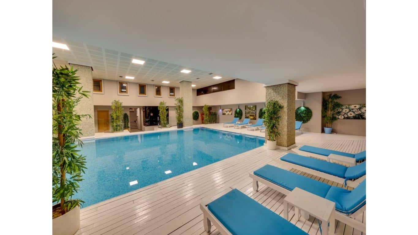 pools-indoor-pool