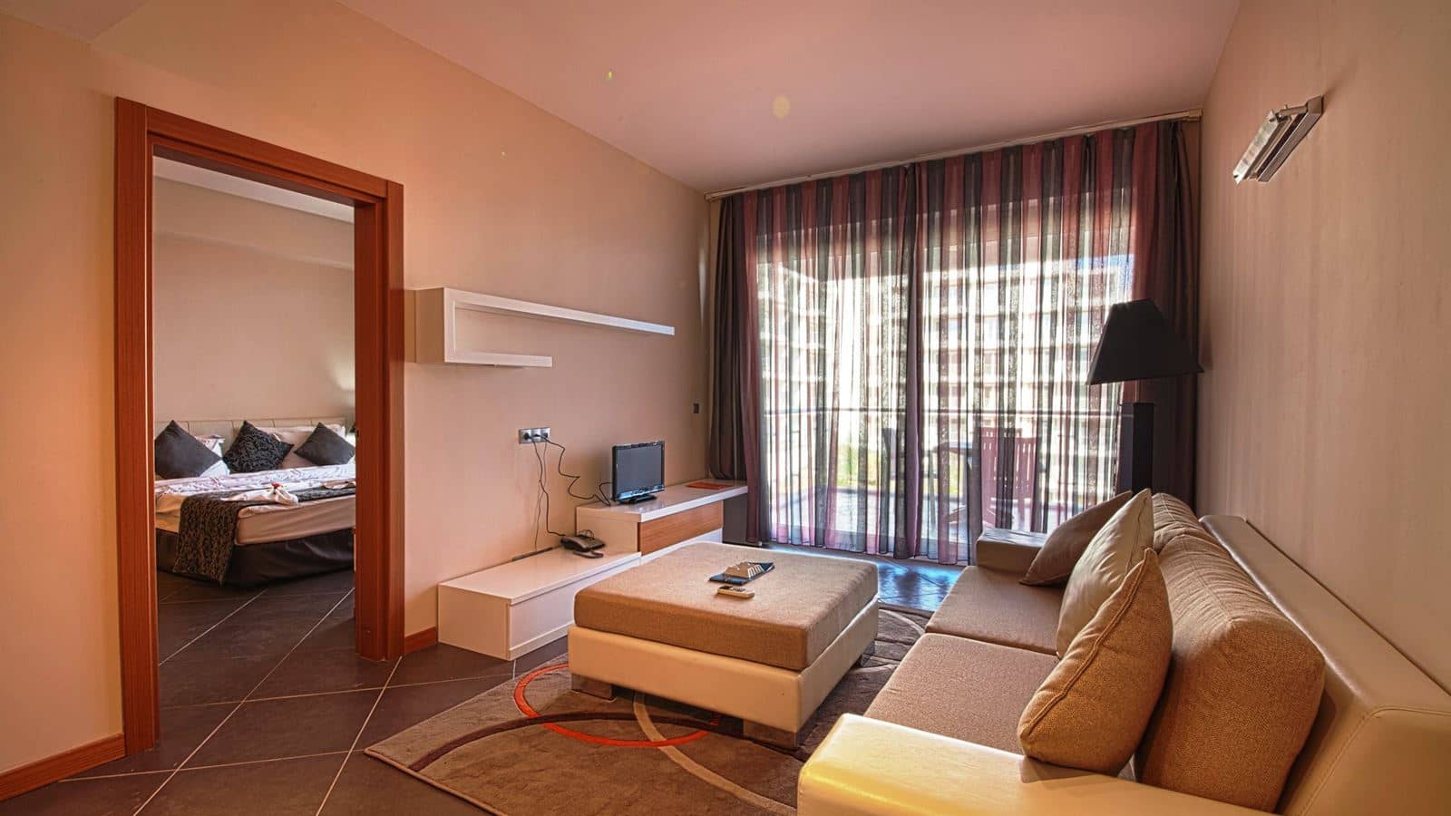 rooms-family-room