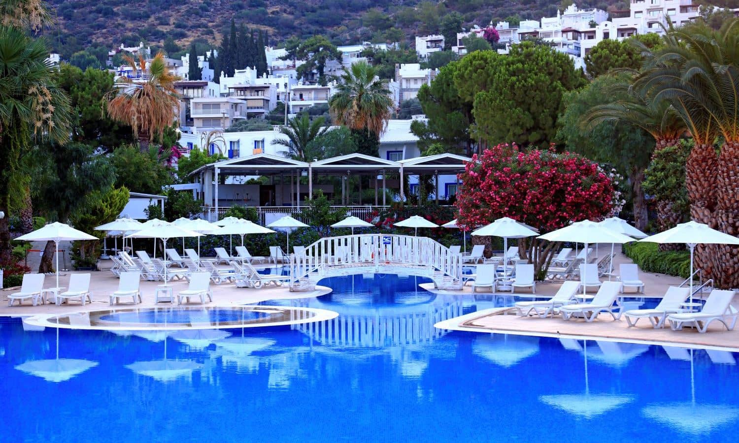 pools-outdoor-pool