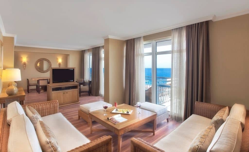 rooms-king-suite