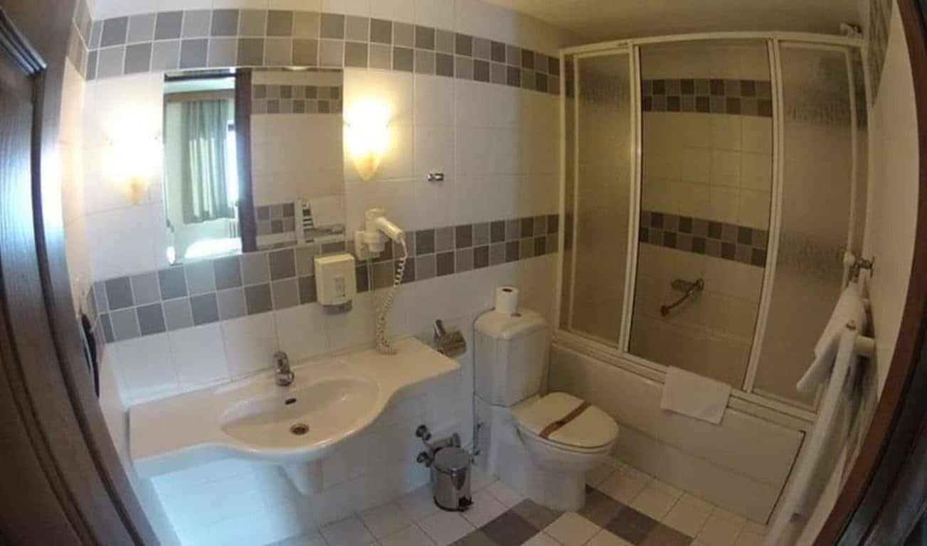rooms-single-room