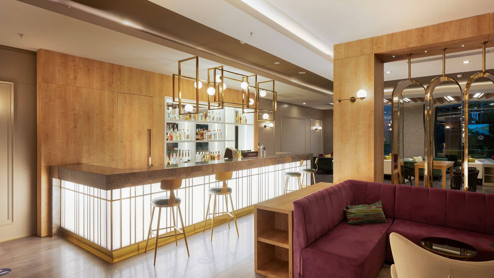 bars-chic-lobby-bar