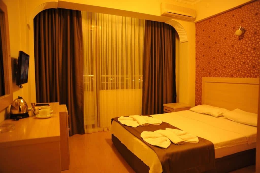 rooms-family-room