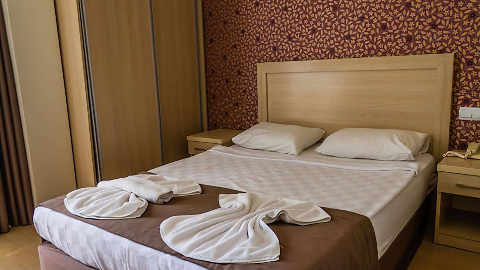 rooms-standard-room