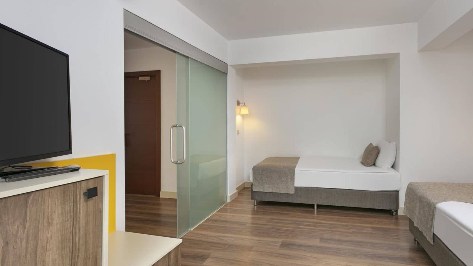 rooms-family-room