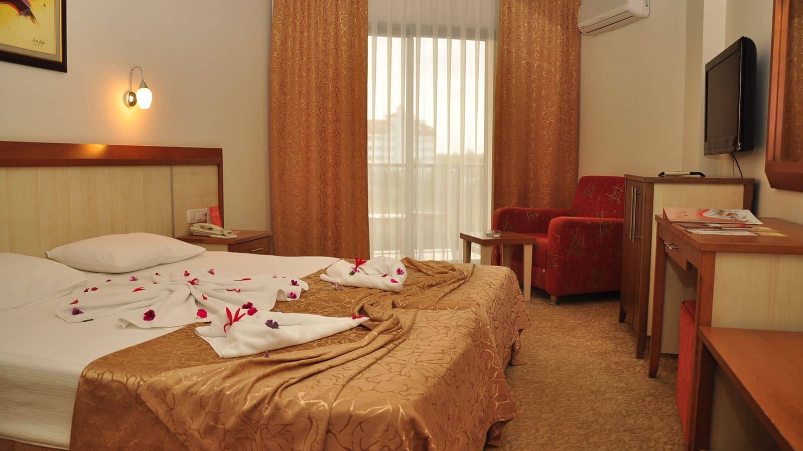 rooms-standard-room-with-balcony