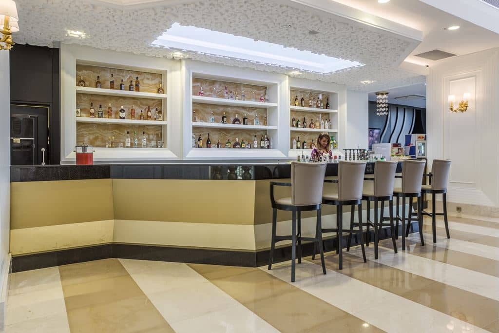 bars-lobby-bar