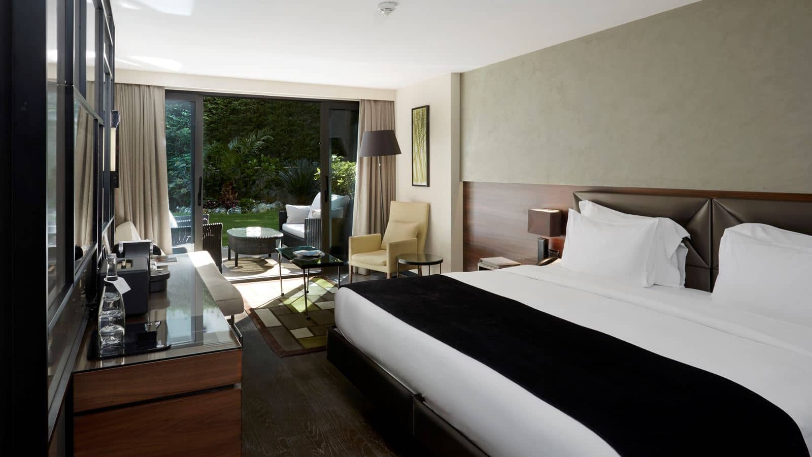 rooms-room-luxury-sea-view