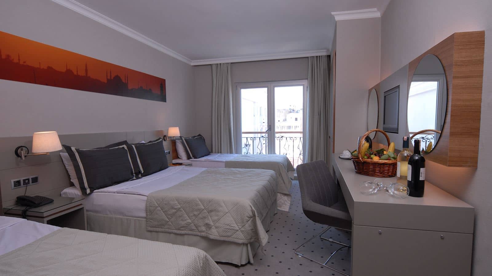 rooms-house-connecting-room