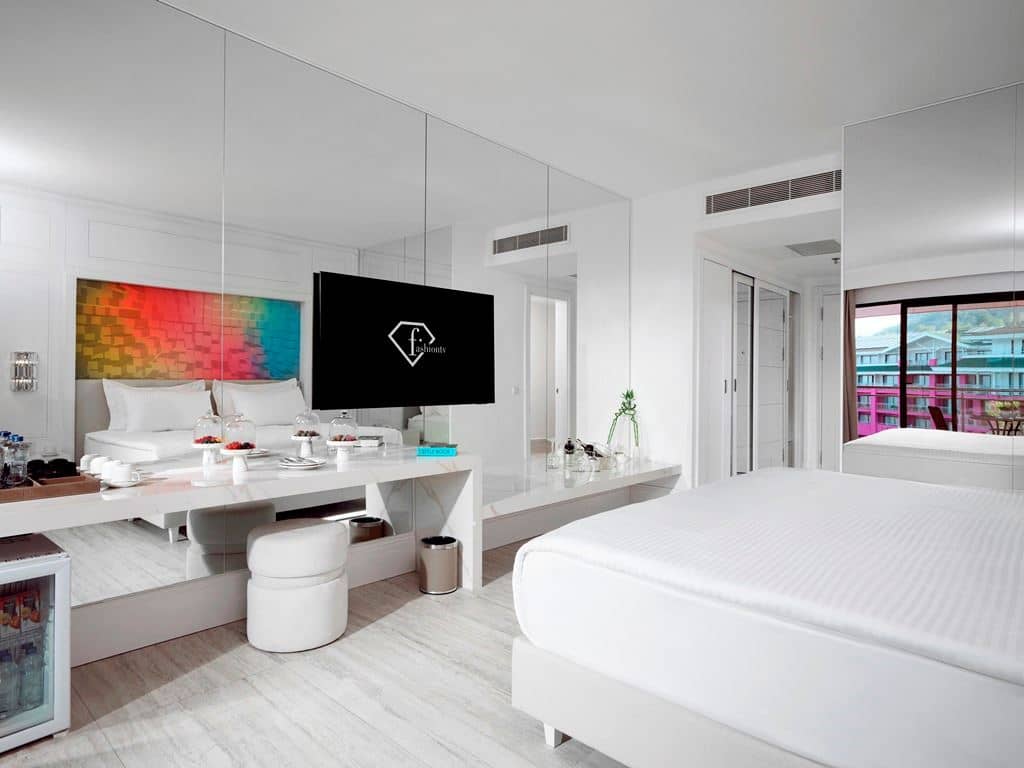 rooms-pearl-room-land-view