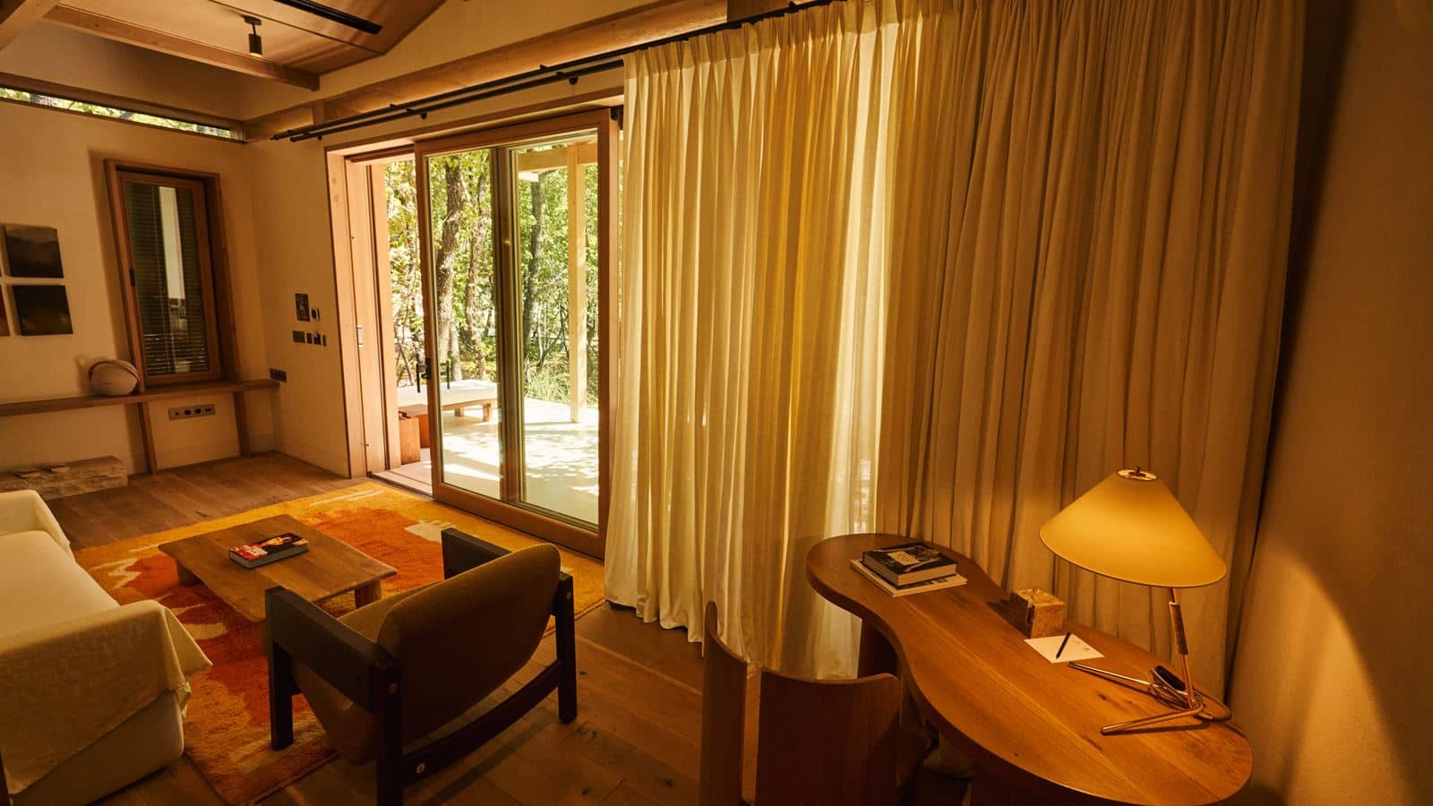 rooms-premier-forest-view-cabana